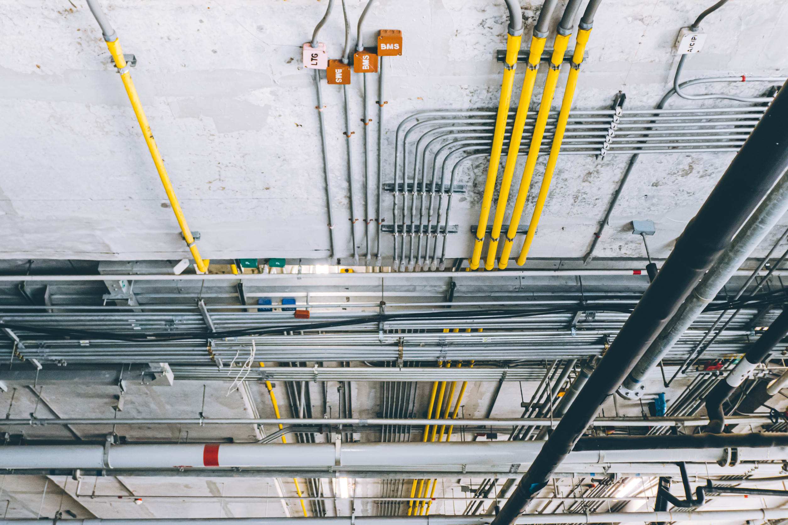 ceiling cable pipe good manage in construction building network electricity and water pipeline tube